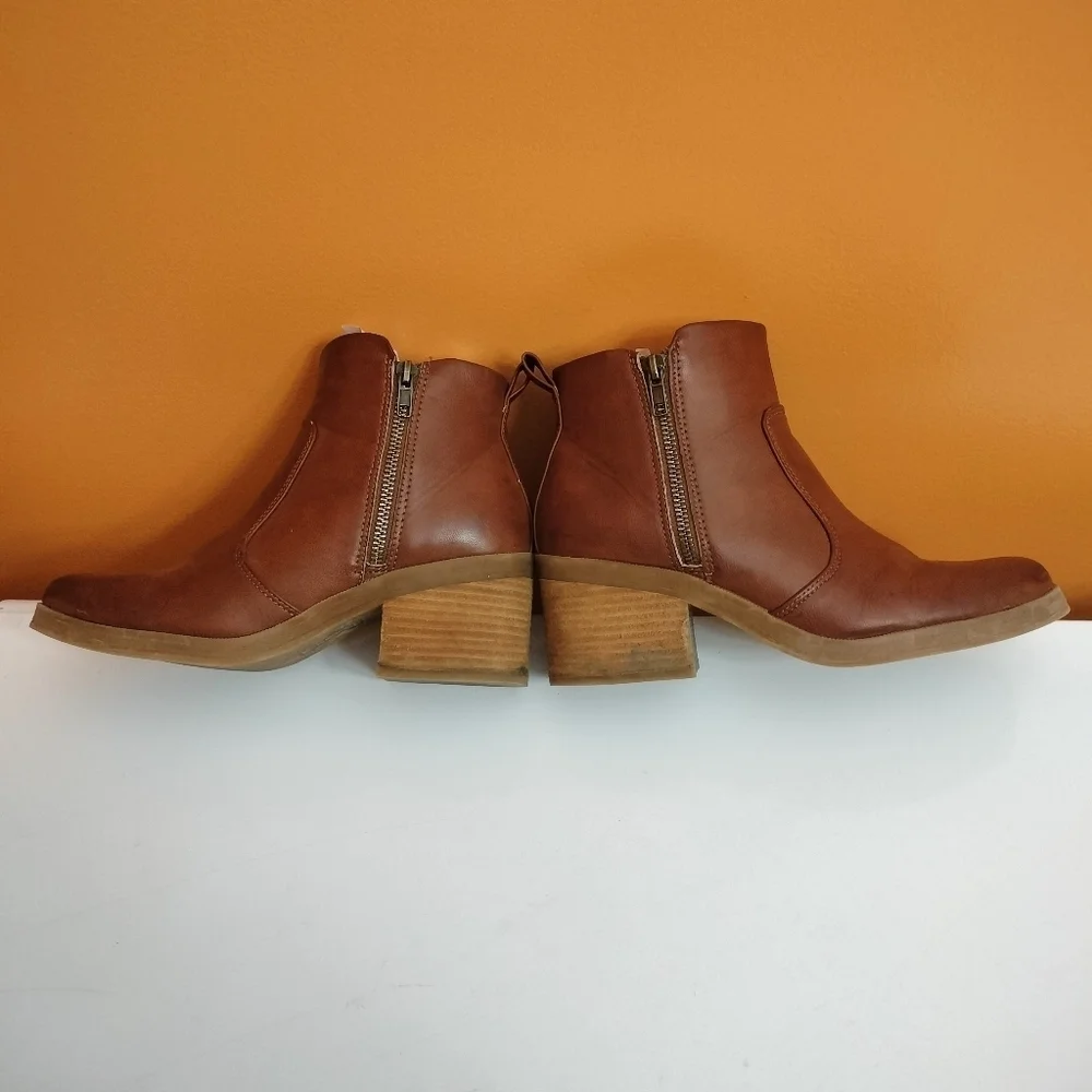 B.o.c. Lexy Ankle Boots Size 9